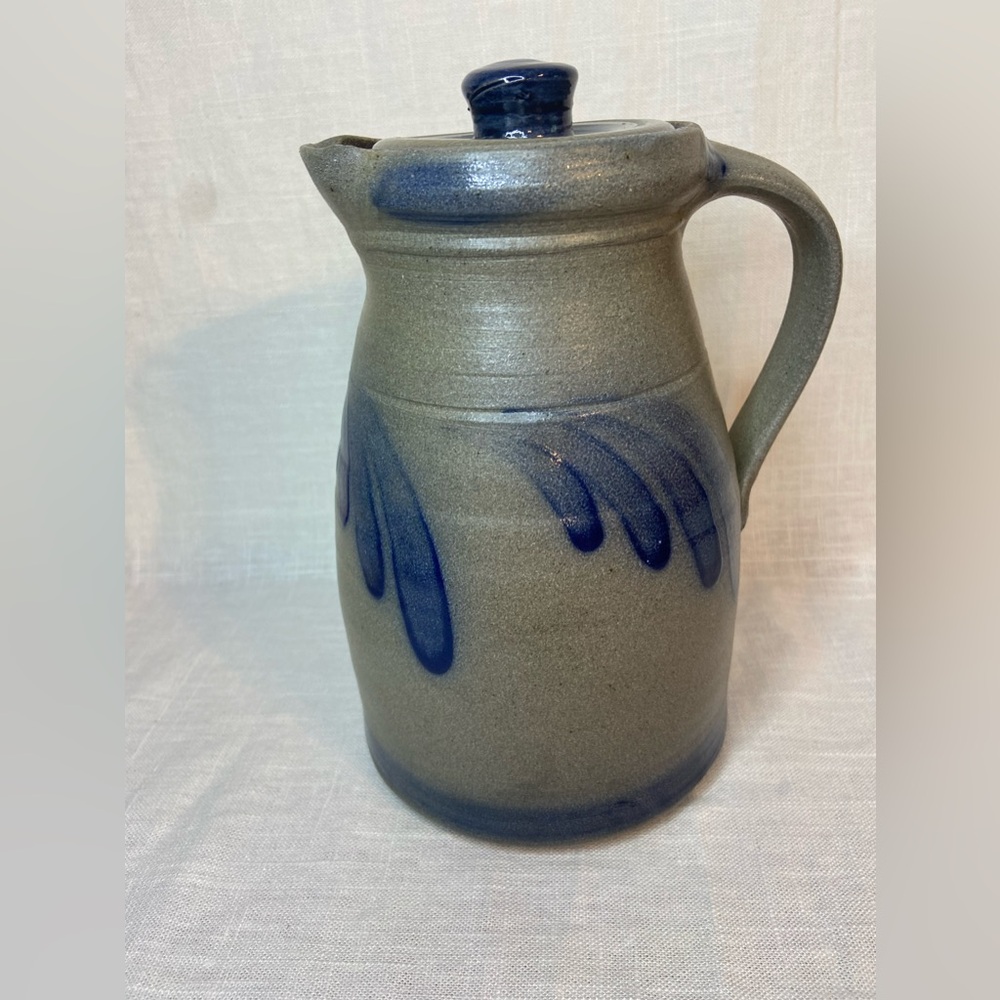 Rowe Pottery Works Salt Glaze Stoneware Pitcher w/Lid 6.5”x7” Cobalt Blue & gray
